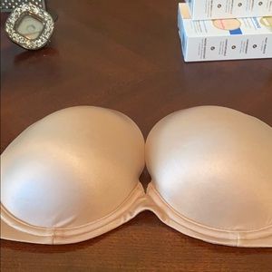 Strapless bra
